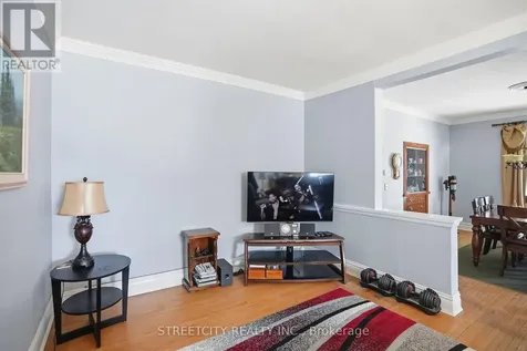 57 Rosebery Place St. Thomas ON N5R 2H9