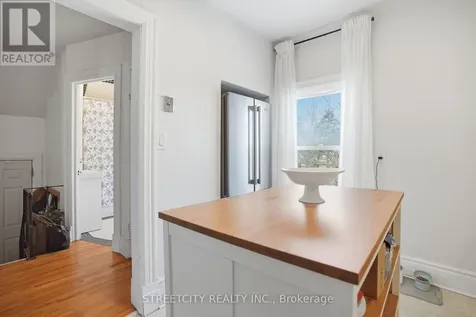 57 Rosebery Place St. Thomas ON N5R 2H9