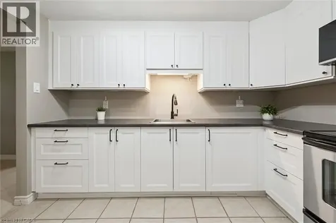 565 Greenfield Avenue Kitchener ON N2C 2P5