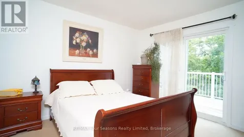 23 Dawson Drive Collingwood ON L9Y 5B4