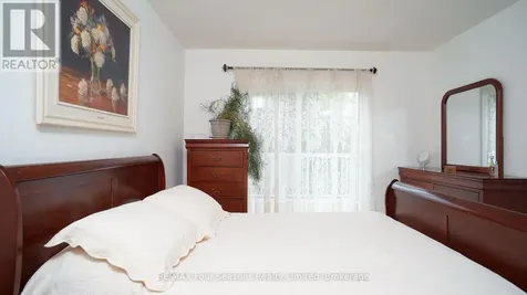 23 Dawson Drive Collingwood ON L9Y 5B4