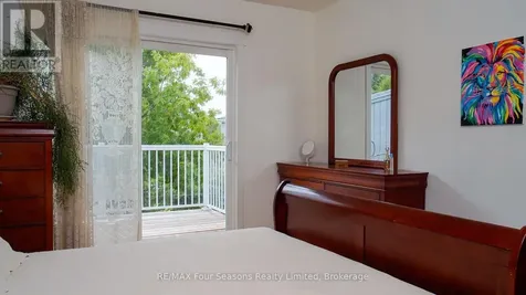 23 Dawson Drive Collingwood ON L9Y 5B4