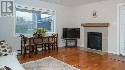 23 Dawson Drive Collingwood ON L9Y 5B4