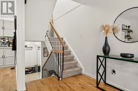 16 Stamford Private Ottawa ON K1T 3J1