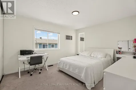 16 Stamford Private Ottawa ON K1T 3J1