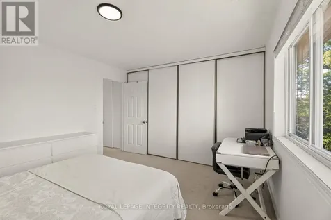 16 Stamford Private Ottawa ON K1T 3J1