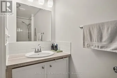 16 Stamford Private Ottawa ON K1T 3J1