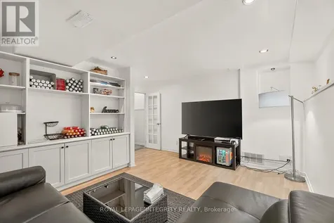 16 Stamford Private Ottawa ON K1T 3J1