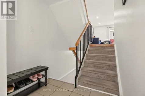 16 Stamford Private Ottawa ON K1T 3J1
