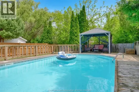 23 Carolinian Place Chatham ON N7L 5M7