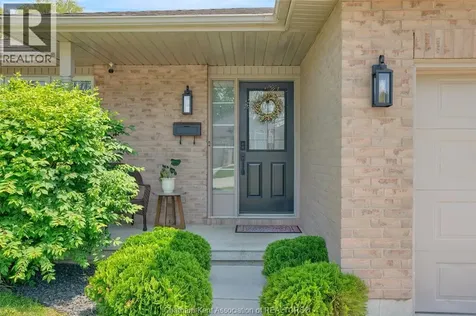 23 Carolinian Place Chatham ON N7L 5M7