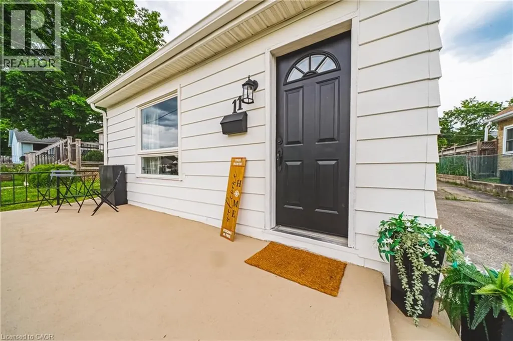 11 Broadview Avenue Cambridge ON N1R 3V6