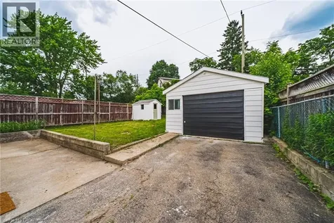 11 Broadview Avenue Cambridge ON N1R 3V6