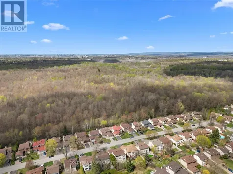 1841 Thistleleaf Crescent Ottawa ON K1C 5W8