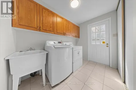 1841 Thistleleaf Crescent Ottawa ON K1C 5W8
