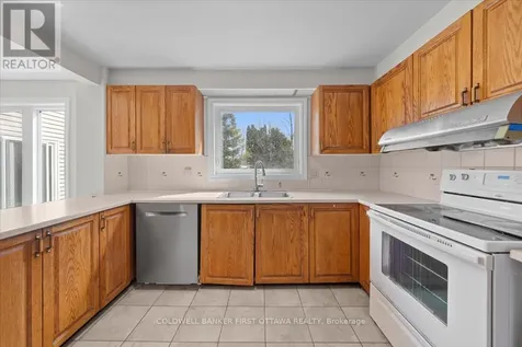 1841 Thistleleaf Crescent Ottawa ON K1C 5W8
