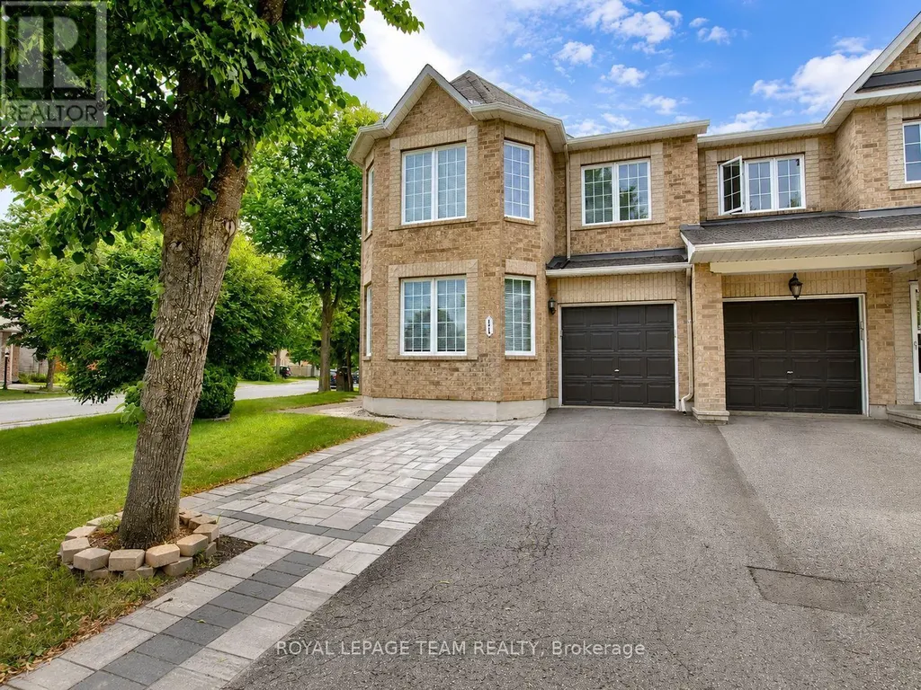 11 Marcay Street Ottawa ON K2G 6X3