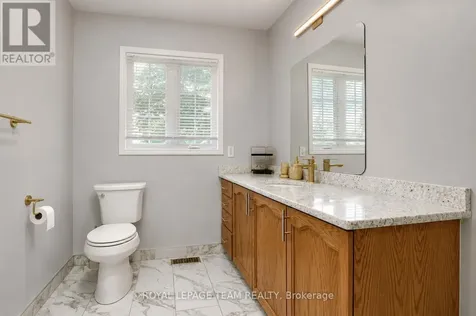 11 Marcay Street Ottawa ON K2G 6X3