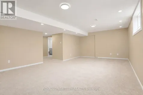 11 Marcay Street Ottawa ON K2G 6X3