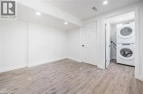 58 Cyprus Drive Kitchener ON N2M 4R5