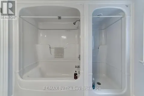 28 Bridlewood Crescent Wasaga Beach ON L9Z 1B4