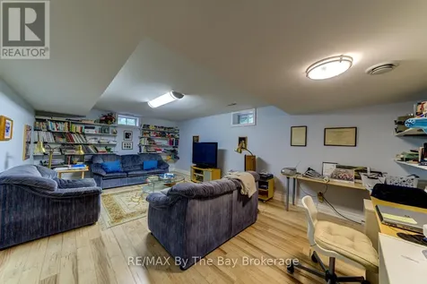 28 Bridlewood Crescent Wasaga Beach ON L9Z 1B4