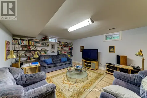 28 Bridlewood Crescent Wasaga Beach ON L9Z 1B4