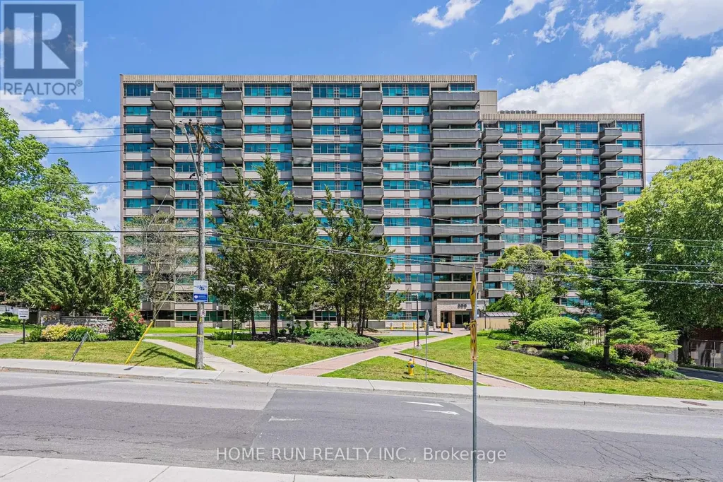555 Brittany Drive Ottawa ON K1K 4C5