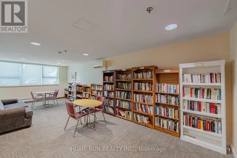 555 Brittany Drive Ottawa ON K1K 4C5