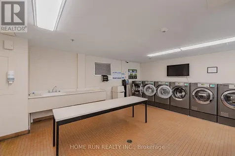 555 Brittany Drive Ottawa ON K1K 4C5