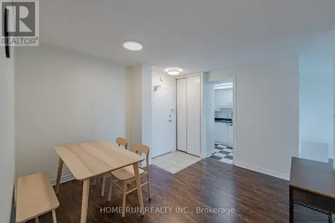 555 Brittany Drive Ottawa ON K1K 4C5