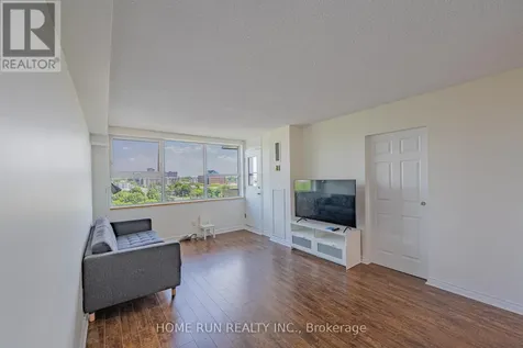 555 Brittany Drive Ottawa ON K1K 4C5