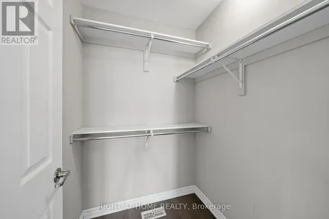 403 Gerardia Lane Ottawa ON K4A 1C7