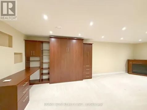 4354 Wildmint Square Ottawa ON K1V 1N5