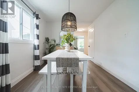 11 Broadview Crescent Cambridge ON N1R 3V6