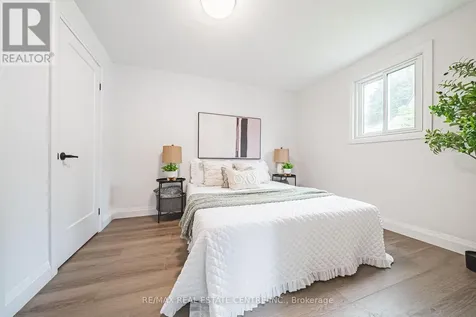 11 Broadview Crescent Cambridge ON N1R 3V6