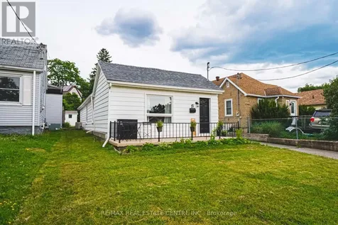 11 Broadview Crescent Cambridge ON N1R 3V6