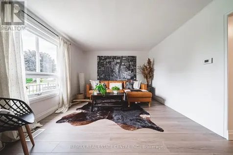 11 Broadview Crescent Cambridge ON N1R 3V6