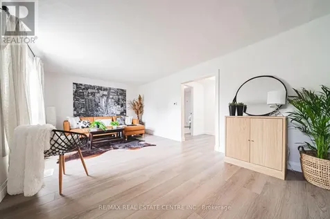 11 Broadview Crescent Cambridge ON N1R 3V6