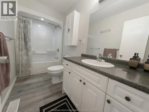 79 Dunvegan Drive Chatham ON N7M 4Z9