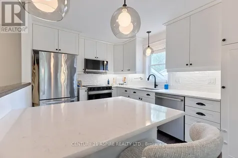 34 Selkirk Street Petawawa ON K8H 1P2