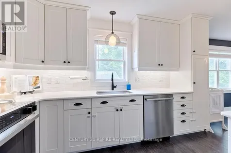 34 Selkirk Street Petawawa ON K8H 1P2