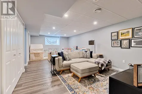 34 Selkirk Street Petawawa ON K8H 1P2