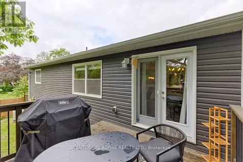 34 Selkirk Street Petawawa ON K8H 1P2