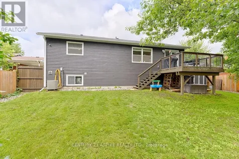 34 Selkirk Street Petawawa ON K8H 1P2