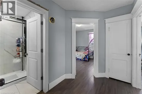 221 Bowen Road Fort Erie ON L2A 2Y6