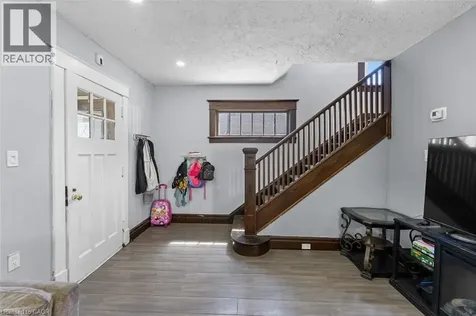 221 Bowen Road Fort Erie ON L2A 2Y6