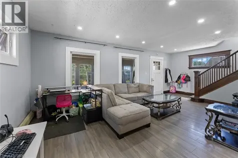 221 Bowen Road Fort Erie ON L2A 2Y6