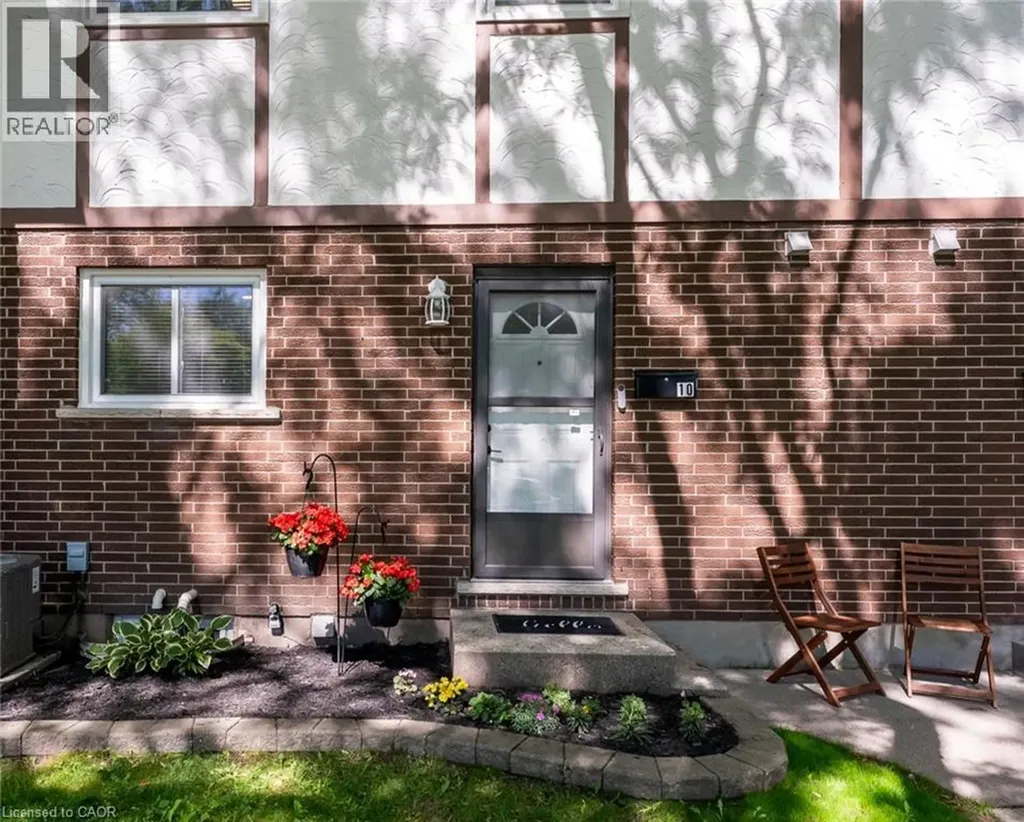 3322 Addison Avenue Niagara Falls ON L2J 3L1