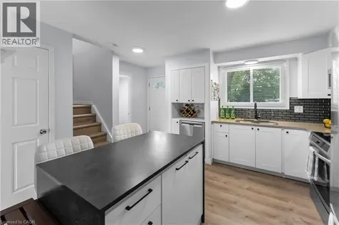 3322 Addison Avenue Niagara Falls ON L2J 3L1